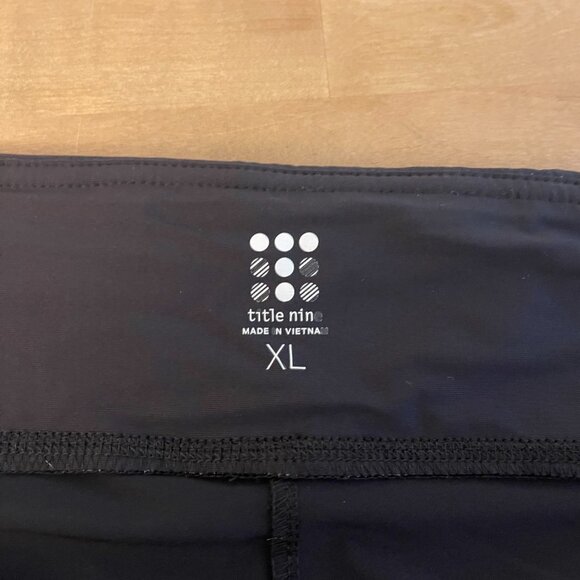 Title Nine Original Anti-Run Shorts (5" Inseam), Black, Size XL - Picture 4 of 6